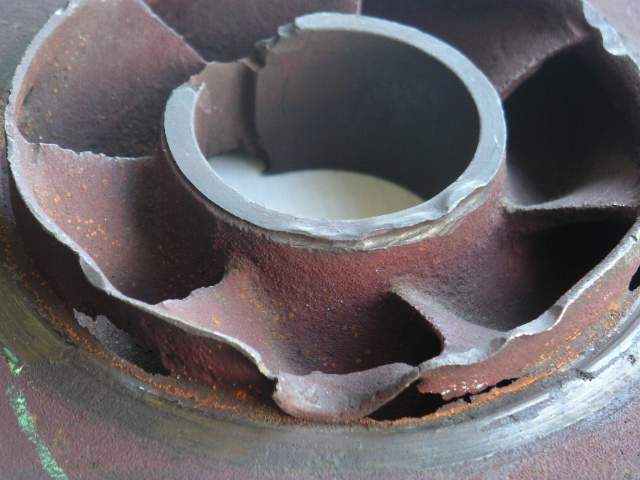 Une pompe rongée par la cavitation